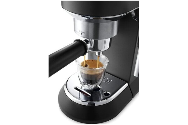 Ekspres De’Longhi Dedica EC685BK kolbowy