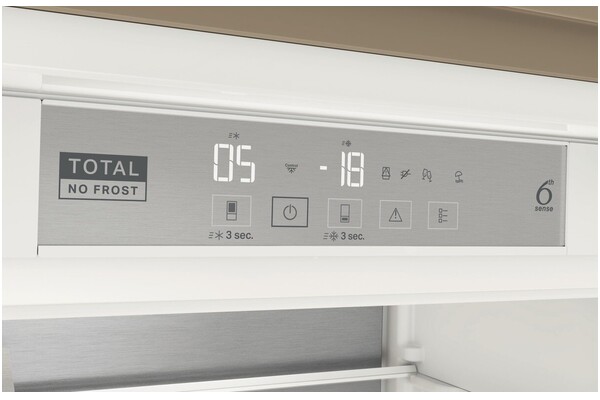 Lodówka do zabudowy Whirlpool SP70T232