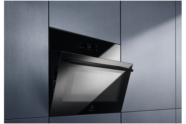 Kuchenka mikrofalowa Electrolux EVM8E08Z