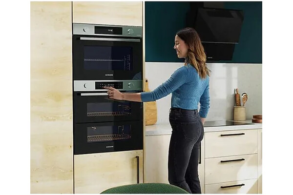 Kuchenka mikrofalowa Samsung NQ5B4513IBK