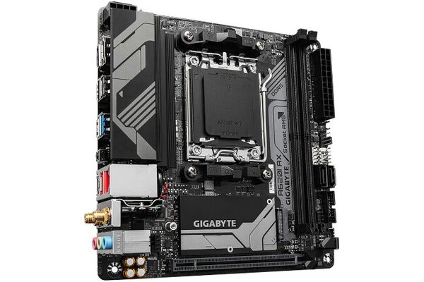 Płyta główna GIGABYTE A620IAX Socket AM5 AMD A620 DDR5 Mini-ITX