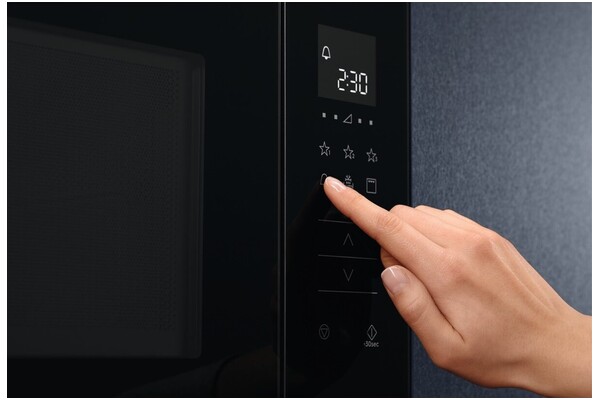 Kuchenka mikrofalowa Electrolux LMS2203EMX