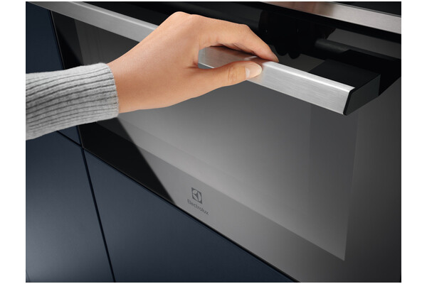 Kuchenka mikrofalowa Electrolux EVM8E08X