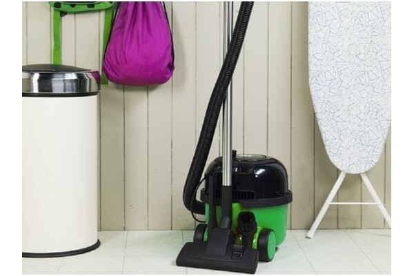 Odkurzacz Numatic HPC200 Henry Petcare tradycyjny workowy 620W zielono-czarny