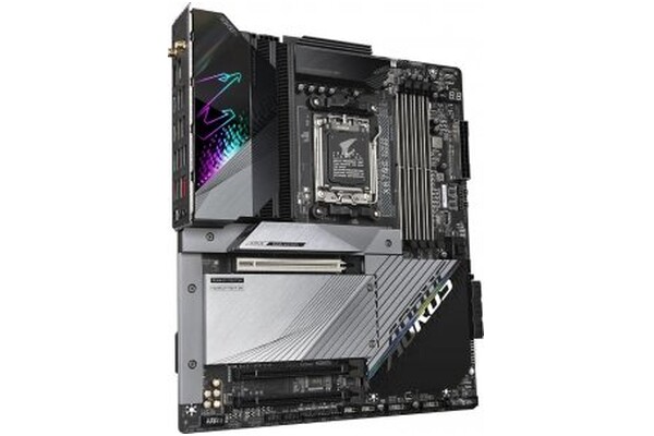 Płyta główna GIGABYTE X670E Aorus Master Socket AM5 AMD X670E DDR5 Extended ATX