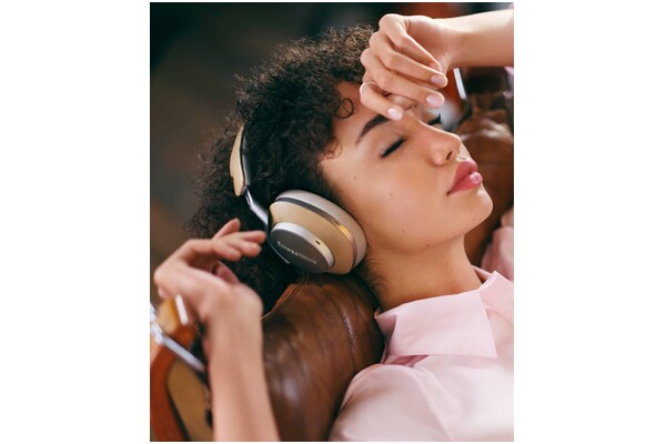 Słuchawki BOWERS & WILKINS PX8 Nauszne Bezprzewodowe brązowy