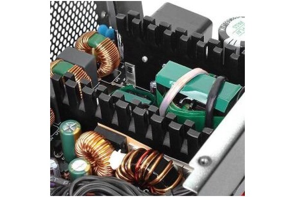 Thermaltake Smart 600W ATX