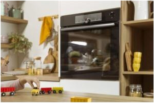 Piekarnik do zabudowy Gorenje BOS6737E06B elektryczny Parowy czarny