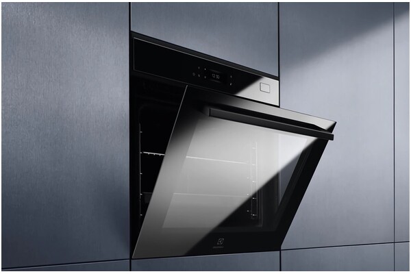 Piekarnik do zabudowy Electrolux EOB8S39H SteamBoost elektryczny Parowy czarny
