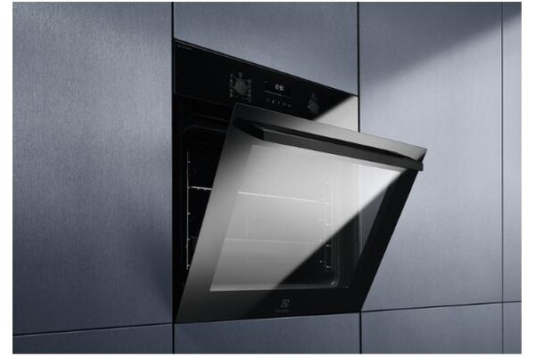 Piekarnik do zabudowy Electrolux EOD6P77WZ SteamBake elektryczny Parowy czarny