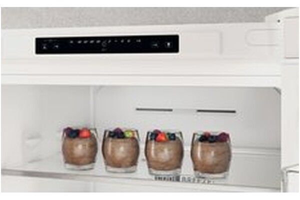 Lodówka Whirlpool W7X83AW