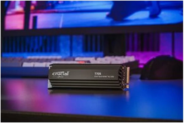 Dysk wewnętrzny Crucial T705 Heatsink SSD M.2 NVMe 1TB