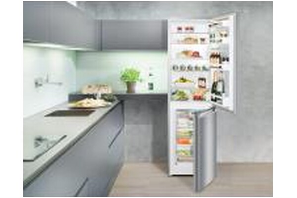 Lodówka LIEBHERR SmartFrost CUELE331