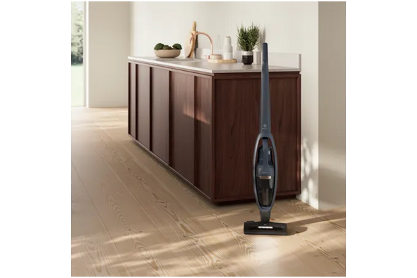Odkurzacz Electrolux ES52B25WET Well Hygienic 500 pionowy bezworkowy niebieski