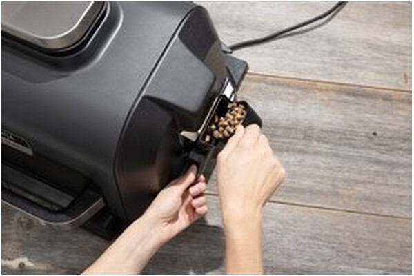 Grill elektryczny Stołowy Ninja OG850EU Woodfire 1600W