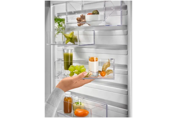 Lodówka Electrolux LNC7ME32X2