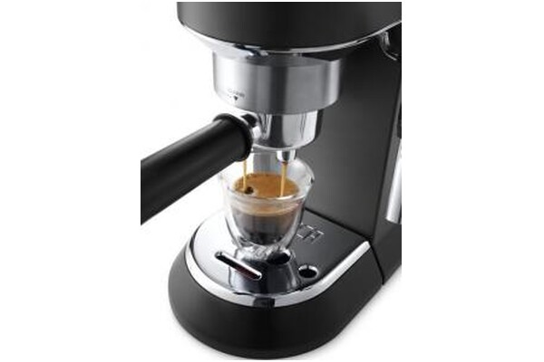 Ekspres De’Longhi Dedica EC685BK automatyczny