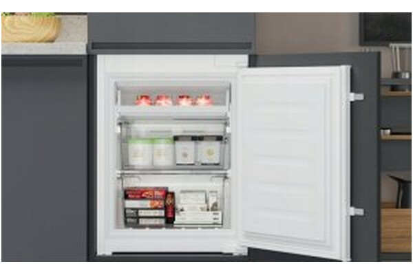 Lodówka Hotpoint AC20T