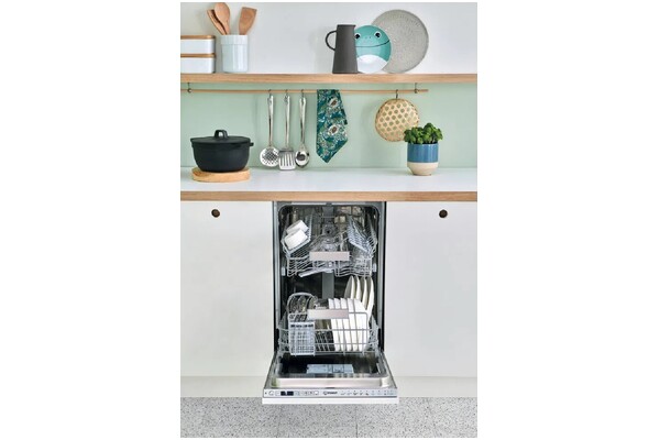 Zmywarka do zabudowy INDESIT DSIO3T224CE