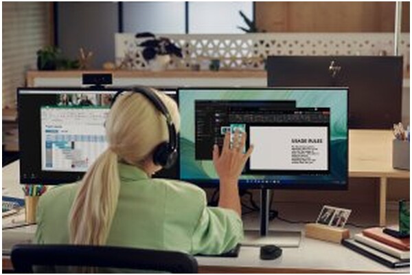 Monitor 23.8" HP E24q G5 czarno-srebrny
