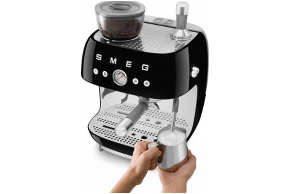 Ekspres Smeg EGF03BL Przelewowy
