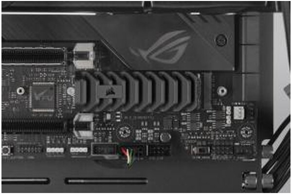 Dysk wewnętrzny CORSAIR MP600 Pro XT SSD M.2 NVMe 1TB