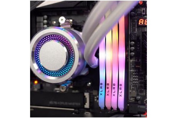 Pamięć RAM PNY XLR8 Epic-X Gaming RGB 32GB DDR4 3600MHz Z radiatorem 1.35V 18CL