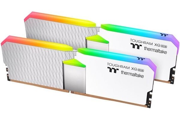 Pamięć RAM Thermaltake Toughram XG RGB 16GB DDR4 3600MHz Z radiatorem 1.35V 18CL