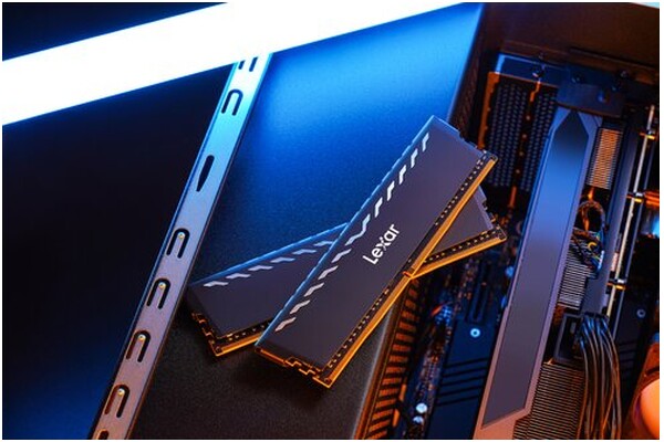 Pamięć RAM Lexar Thor OC 16GB DDR4 3600MHz Z radiatorem 1.35V 18CL