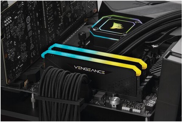 Pamięć RAM CORSAIR Vengeance RGB RS 16GB DDR4 3200MHz Z radiatorem 1.35V 16CL