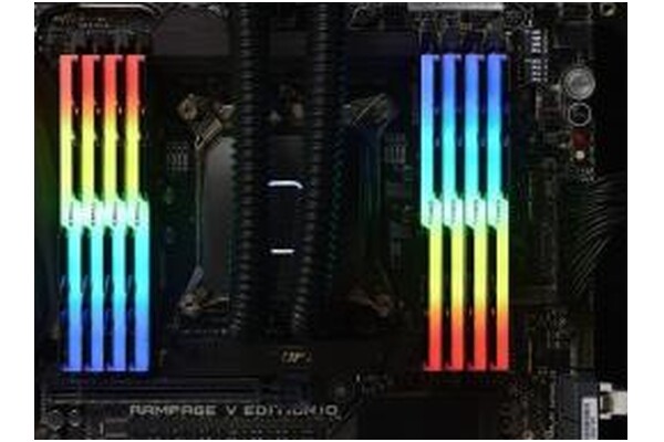 Pamięć RAM G.Skill Trident Z RGB 32GB DDR4 4000MHz Z radiatorem 1.4V 18CL