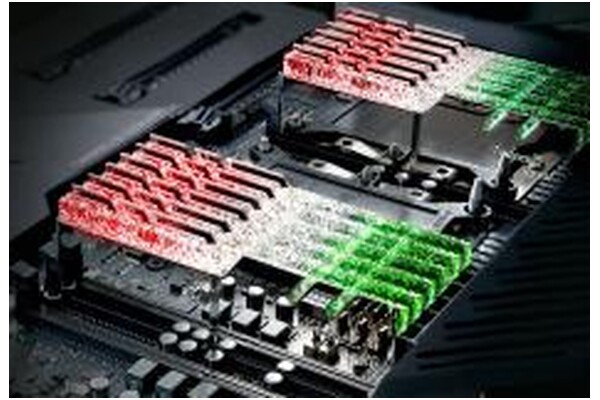 Pamięć RAM G.Skill Trident Z Royal 16GB DDR4 3600MHz Z radiatorem 1.2V 16CL