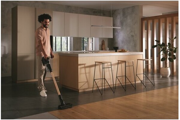 Odkurzacz MIELE HX1 TotalCare pionowy z pojemnikiem czarny