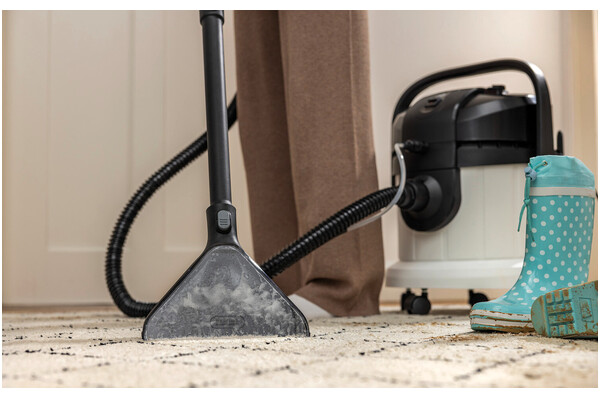 Odkurzacz Karcher SE4 Plus tradycyjny workowy 1000W biały