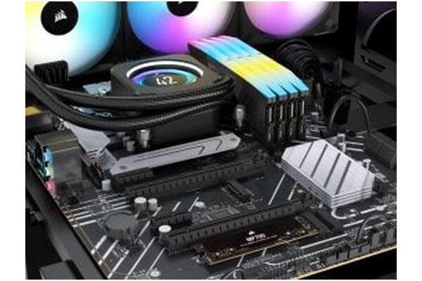 Dysk wewnętrzny CORSAIR MP700 SSD M.2 NVMe 2TB