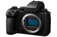Aparat bezlusterkowy Panasonic S5M2X - czarny