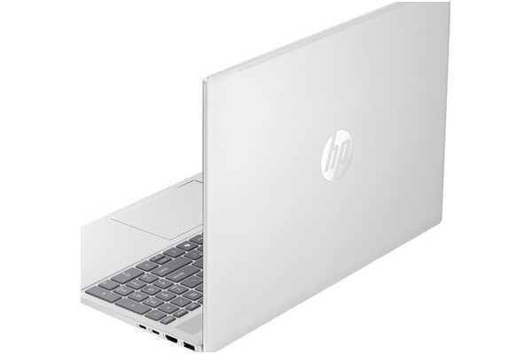 Laptop HP Pavilion 16 16" AMD Ryzen 7 8840U AMD Radeon 16GB 1024GB SSD Windows 11 Home