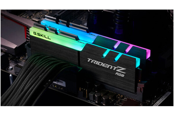 Pamięć RAM G.Skill Trident Z RGB 16GB DDR4 3600MHz Z radiatorem 16CL