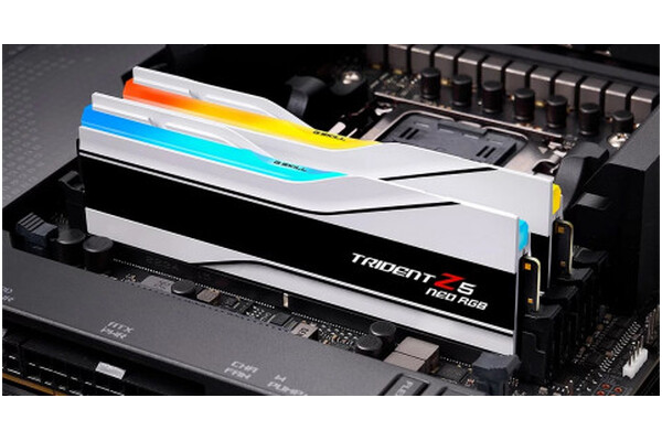 Pamięć RAM G.Skill Trident Neo RGB 32GB DDR5 6000MHz Z radiatorem 30CL