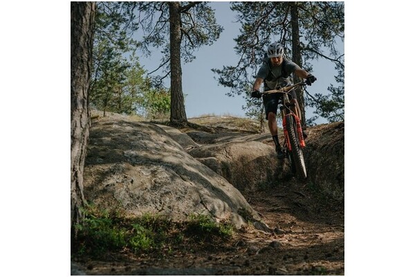 Smartwatch Suunto Peak Pro zielony