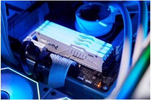 Pamięć RAM Kingston Fury Beast RGB 32GB DDR5 6000MHz Z radiatorem 1.4V 30CL