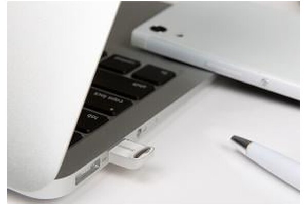 Pendrive Transcend TS128GJF710 JetFlash 710 128GB