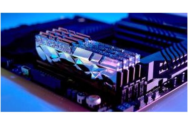 Pamięć RAM G.Skill Trident Z Royal 32GB DDR4 4000MHz Z radiatorem 1.35V 18CL