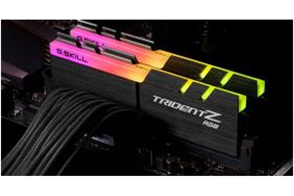 Pamięć RAM G.Skill Trident Z RGB 64GB DDR4 3200MHz Z radiatorem 1.45V 14CL