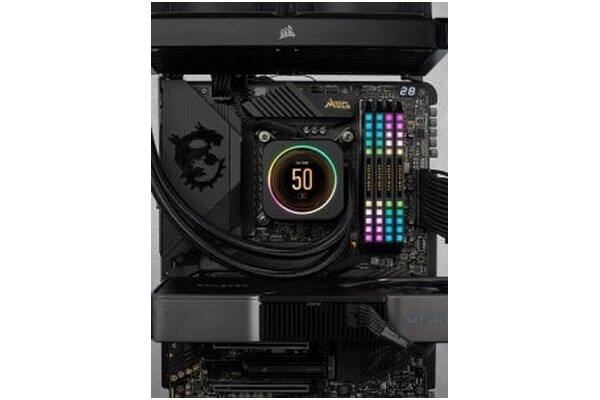 Pamięć RAM CORSAIR Dominator Platinum RGB 64GB DDR5 6200MHz Z radiatorem 1.4V 32CL
