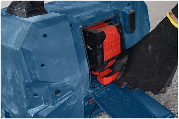 głośnik Bluetooth Bosch GPB 18V-6 niebiesko-czarny