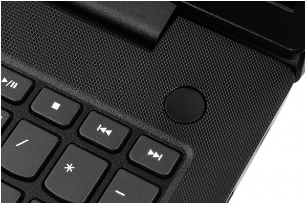 Laptop Lenovo V15 15.6" Intel Core i5 13420H INTEL UHD 24GB 1024GB SSD Windows 11 Professional czarny