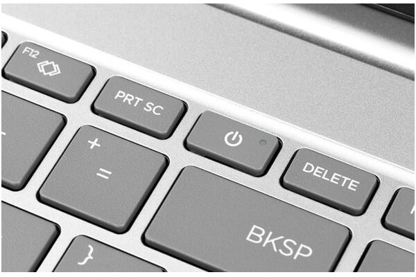 Laptop HP HP 15 15.6" AMD Ryzen 5 7520U AMD Radeon 16GB 1024GB SSD Windows 11 Home srebrny