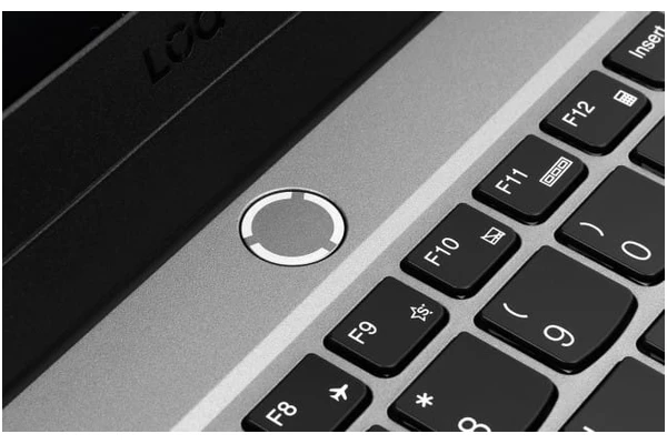 Laptop Lenovo LOQ 15 15.6" AMD Ryzen 5 7235HS NVIDIA GeForce RTX 3050 16GB 1024GB SSD Windows 11 Home szary
