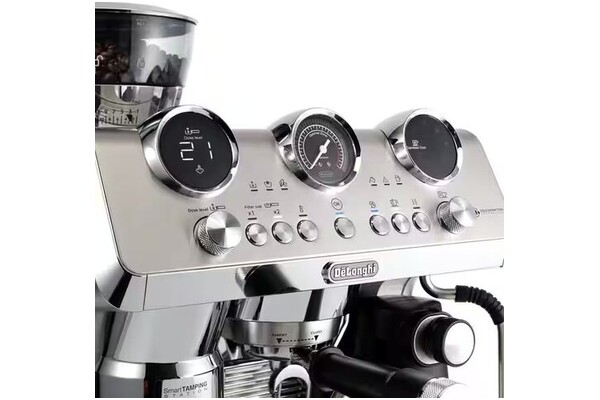 Ekspres De’Longhi La Specialista EC9885M kolbowy